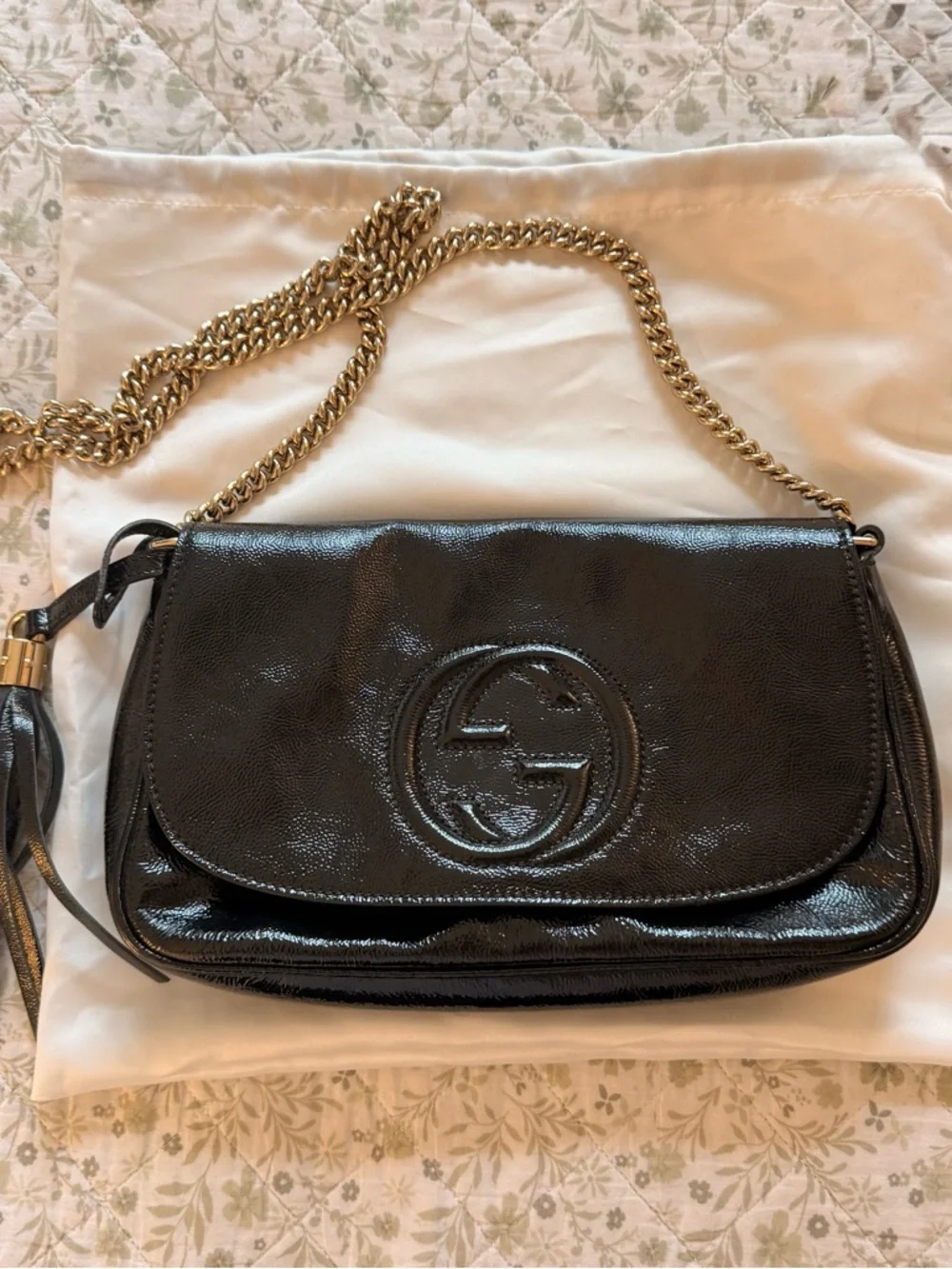 Vintage Gucci Black Patent Leather Soho Bag - Picture 3 of 9